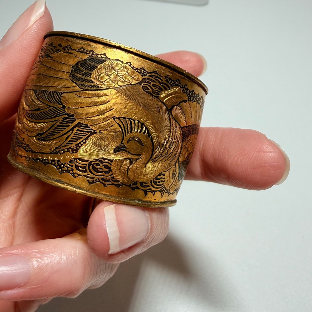 Vintage Gold Tone Etched Phoenix Dragon Napkin Rings Set of 2 Chinoiserie Decor - Picture 12 of 13